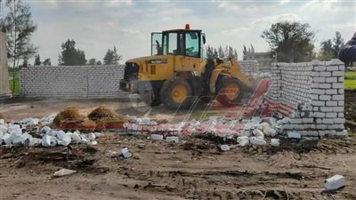 إزالة 9 تعديات على الأراضي الزراعية بكفر الشيخ