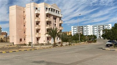 تخصيص ١٢ شقة سكنية 