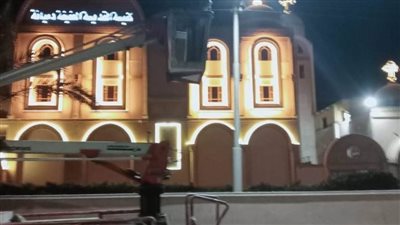 استعدادًا لاحتفال الأقباط بعيد الميلاد.. حملات مكثفة للنظافة ورفع الإشغالات ودعم الإنارة بالمنيا