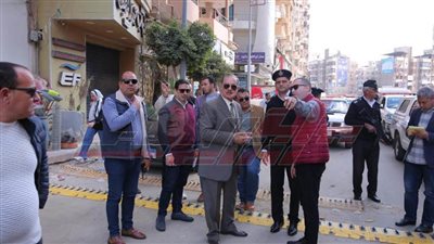 محافظ كفر الشيخ يتفقد عددًا من شوارع العاصمة 