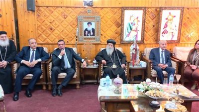 الوزراء يهنئون الأنبا باخوميوس مطران البحيرة بعيد الميلاد المجيد