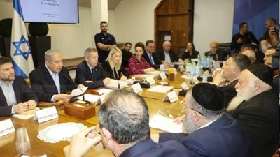 عاجل| وزير إسرائيلي يحذر من انهيار الاقتصاد.. و