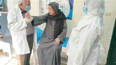 اليوم صحة المنيا.. تنظم قافلة طبية بقرية قلندول ضمن مبادرة حياة كريمة