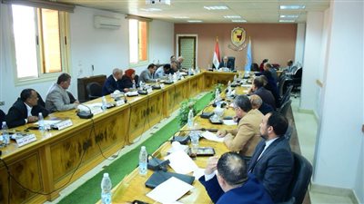 جامعة سوهاج تعقد اجتماعًا طارئًا لإعلان وظيفة ٢١ عضو هيئة تدريس