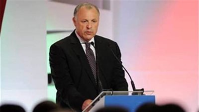 أبو ريدة يهنئ حمد بن خليفة بتعيينه وزيرًا للرياضة في قطر 