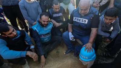 الخارجية الصينية تعزي وائل الدحدوح في فقيده