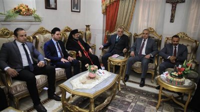 محافظ سوهاج يزور المطرانيات ويقدم التهنئة للأخوة الأقباط بمناسبة عيد الميلاد