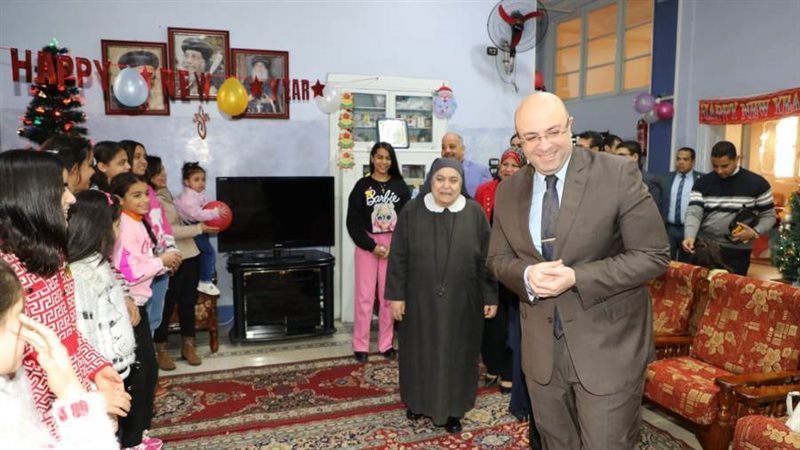 محافظ بنى سويف يشارك