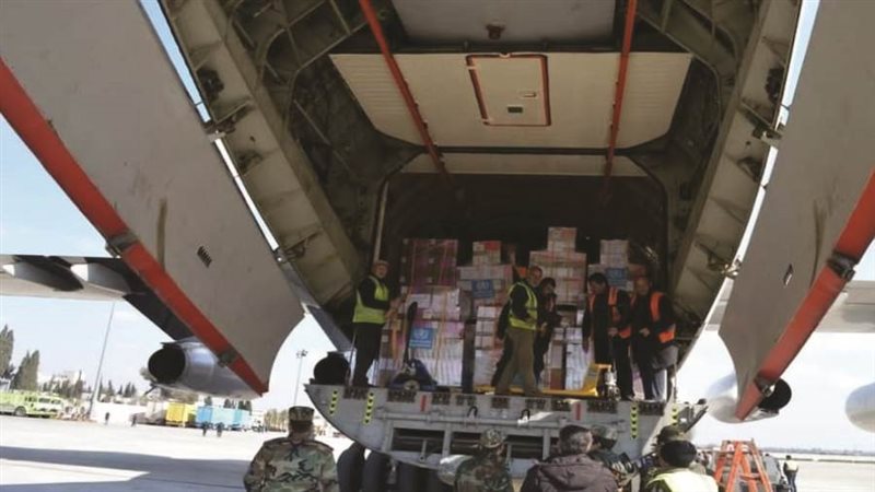 طائرة سعودية تحمل