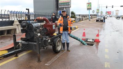 نوة الفيضة الكبرى تمطر على الإسكندرية