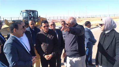 محافظ الوادي الجديد يستقبل وزير الشباب والرياضة في مستهل زيارته للمحافظة 