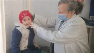 علاج 1286 حالة في قافلة لصحة بني سويف ضمن حياة كريمة