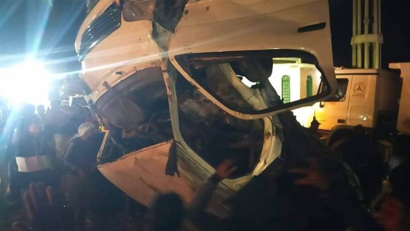 مصرع 5 أشخاص وإصابة