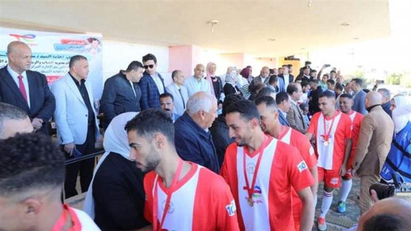 وزير الشباب والرياضة