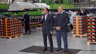 رئيس الوزراء: الحكومة حريصة على تمكين القطاع الخاص بصورة كاملة للانطلاق في عملية الإنتاج المحلي