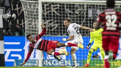 بوروسيا مونشجلادباخ يفوز على شتوتجارت 3ـ1 في الدوري الألماني