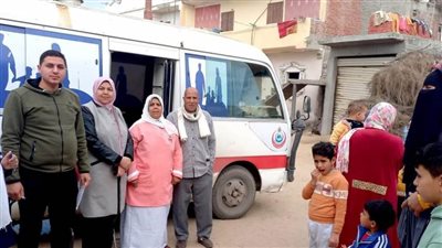 خدمات طبية وبيطرية مجانية في قافلة سكانية بقرية النجارين بالبحيرة