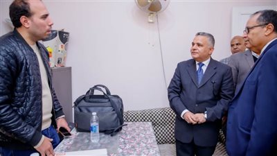 رئيس الجامعة يشهد افتتاح القافلة الطبية التوعوية بمركز شباب التوفيقية