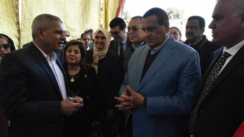 اثناء الافتتاج