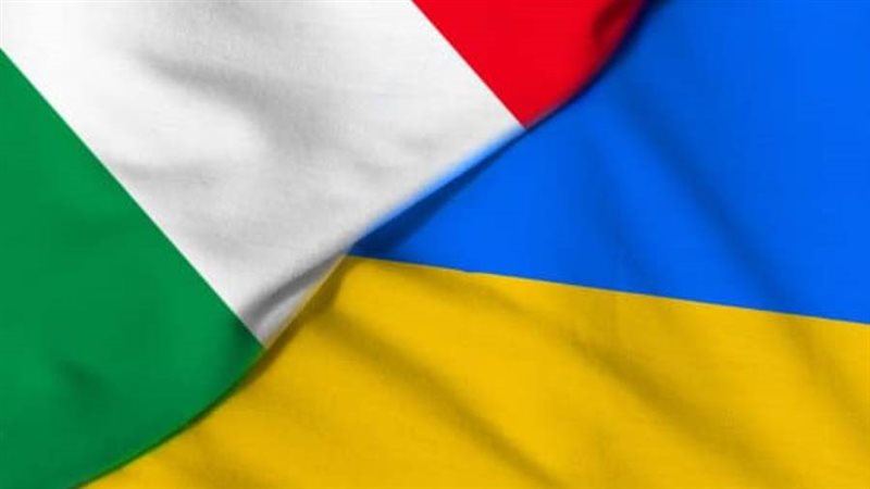 علم أوكرانيا وإيطاليا