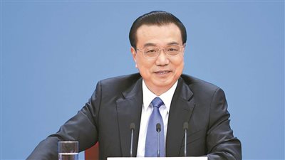 رئيس الوزراء الصيني يتوقع نمو اقتصاد بلاده بنسبة لا تقل عن 5% بنهاية العام الجاري