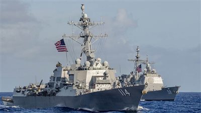 القيادة المركزية الأمريكية تؤكد استهداف الحوثيين لسفينة أمريكية