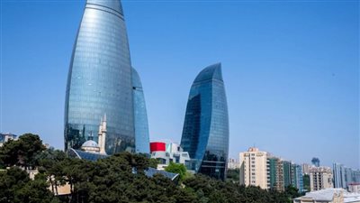 أذربيجان تجري محادثات في دافوس بشأن مجهوداتها لاستضافة 