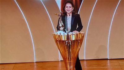 نيللي كريم تفوز بجائزة عن فئة السينما بحفل joy awards