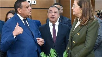 محافظ الإسكندرية ووزيرا التخطيط والتنمية يتفقدون مركز السيطرة الموحد للطوارئ والسلامة العامة