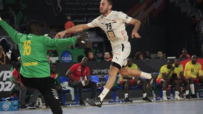 رجال اليد يكتسحون أسود الكاميرون بالبطولة الإفريقية