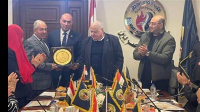 أمانة التخطيط بحماة الوطن تكرم الفريق جلال الهريدي والأمناء المساعدين لجهودهم المشرفة