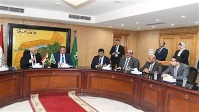 وزير التعليم ومحافظ الفيوم يعقدان اجتماعًا مع مديري الإدارات التعليمية لمتابعة سير الامتحانات 