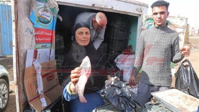 أسماك بأسعار مخفضة بالمنافذ المتحركة في كفر الشيخ