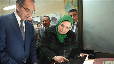 وزيرا الاتصالات والتضامن يبحثان التعاون في رقمنة مقتنيات الجمعية الجغرافية المصرية