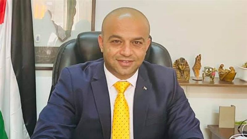 الدكتور حسين حمايل