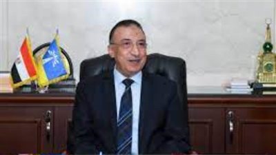 محافظ الإسكندرية: يؤكد استمرار رفع درجة الاستعدادات للتعامل مع تداعيات النوة الحالية