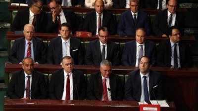 الوزراء وكتاب الدولة الجدد يؤدون اليمين الدستورية أمام الرئيس التونسي