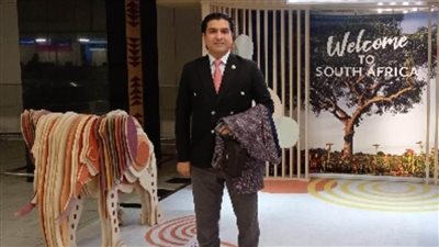 رئيس الإتحاد المصري للميني فوتبول أحمد سمير يصل جنوب أفريقيا