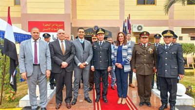 عيد الشرطة.. نائب محافظ البحيرة تهنئ لمدير الأمن والقيادات الشرطية