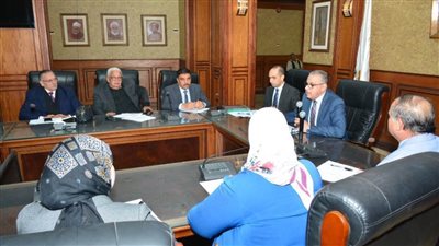 محافظ سوهاج يترأس اجتماع المجلس الاقتصادي الاجتماعي للمحافظة