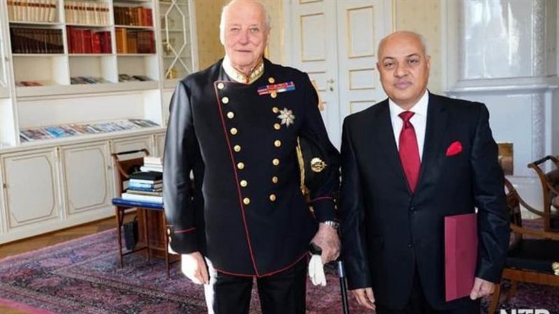 السفير جمال متولي