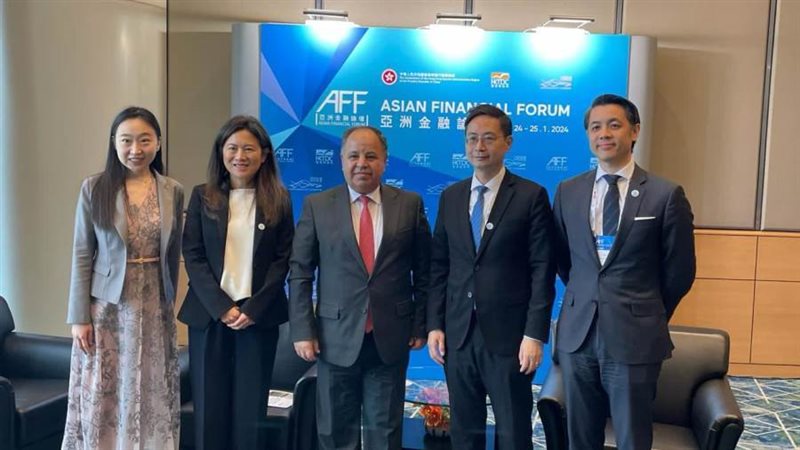 وزير المالية الدكتور