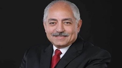 وفاة العامري فاروق نائب رئيس النادي الأهلي عن عمر ناهز 53 عاما