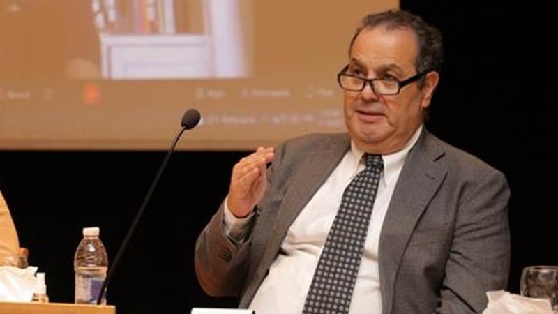 الدكتور انور مغيث