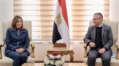 وزيرة الثقافة تستقبل نظيرها الفنزويلي.. وتثمن مشاركة فنزويلا بمعرض الكتاب