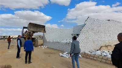 إزالة 100 حالة تعد على الأرض الزراعية وأملاك الدولة بمغاغة والمنيا