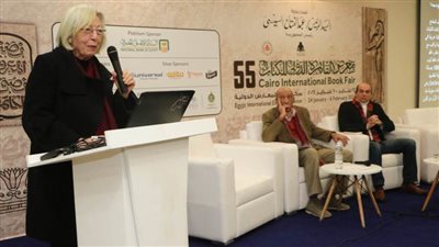 تشكيليون بمعرض الكتاب: التوثيق يحفظ التراث والهوية