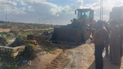 محافظ الإسكندرية يوجه بإزالة التعديات بأحياء منتزه أول وشرق ومدينة برج العرب