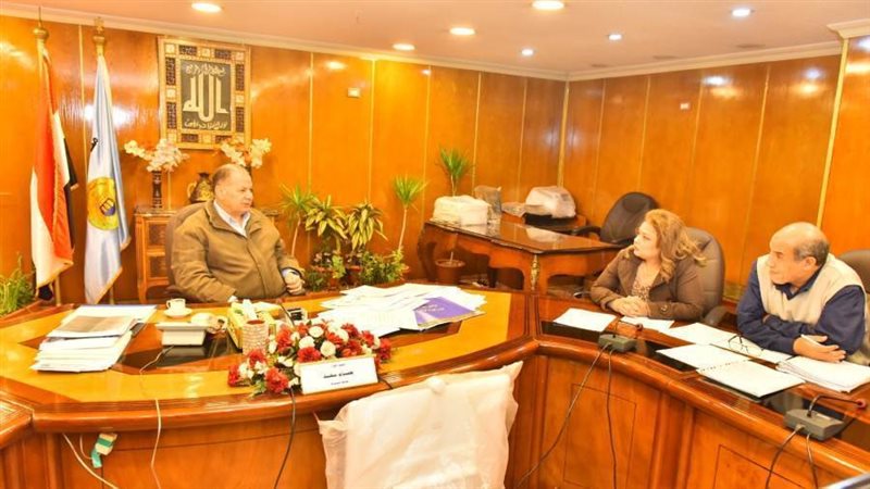 محافظ أسيوط يتابع