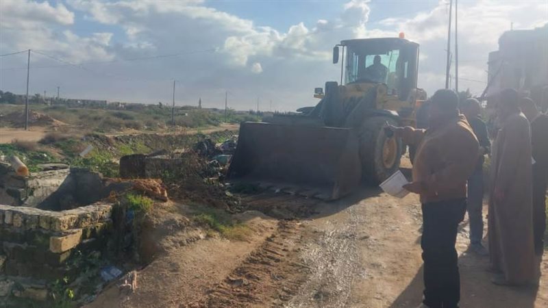 بإزالة كافة التعديات